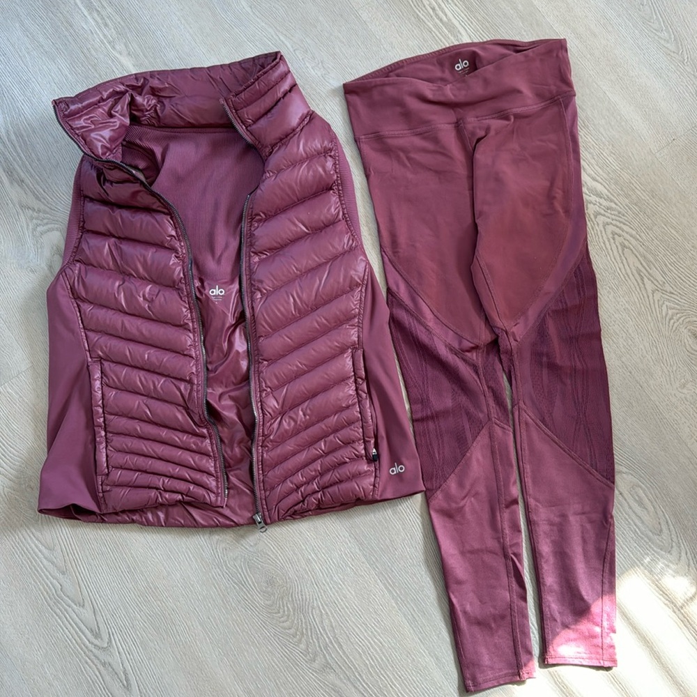 ALO vest and leggings set. Gorgeous dusty rose color set.